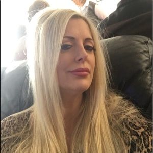 Meet your Posher, Laurie